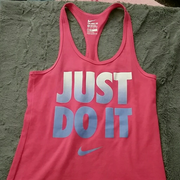 Nike Tops - Nwot Nike dri fit tank top sz XS